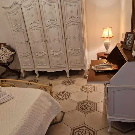 La Casa Del Poeta Apartment *